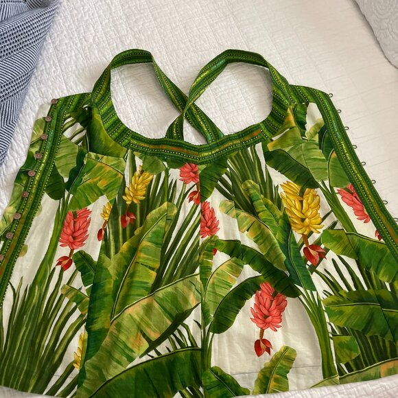 Farm Rio, Marked as L but is an XS, tropical colors - Picture 6 of 6